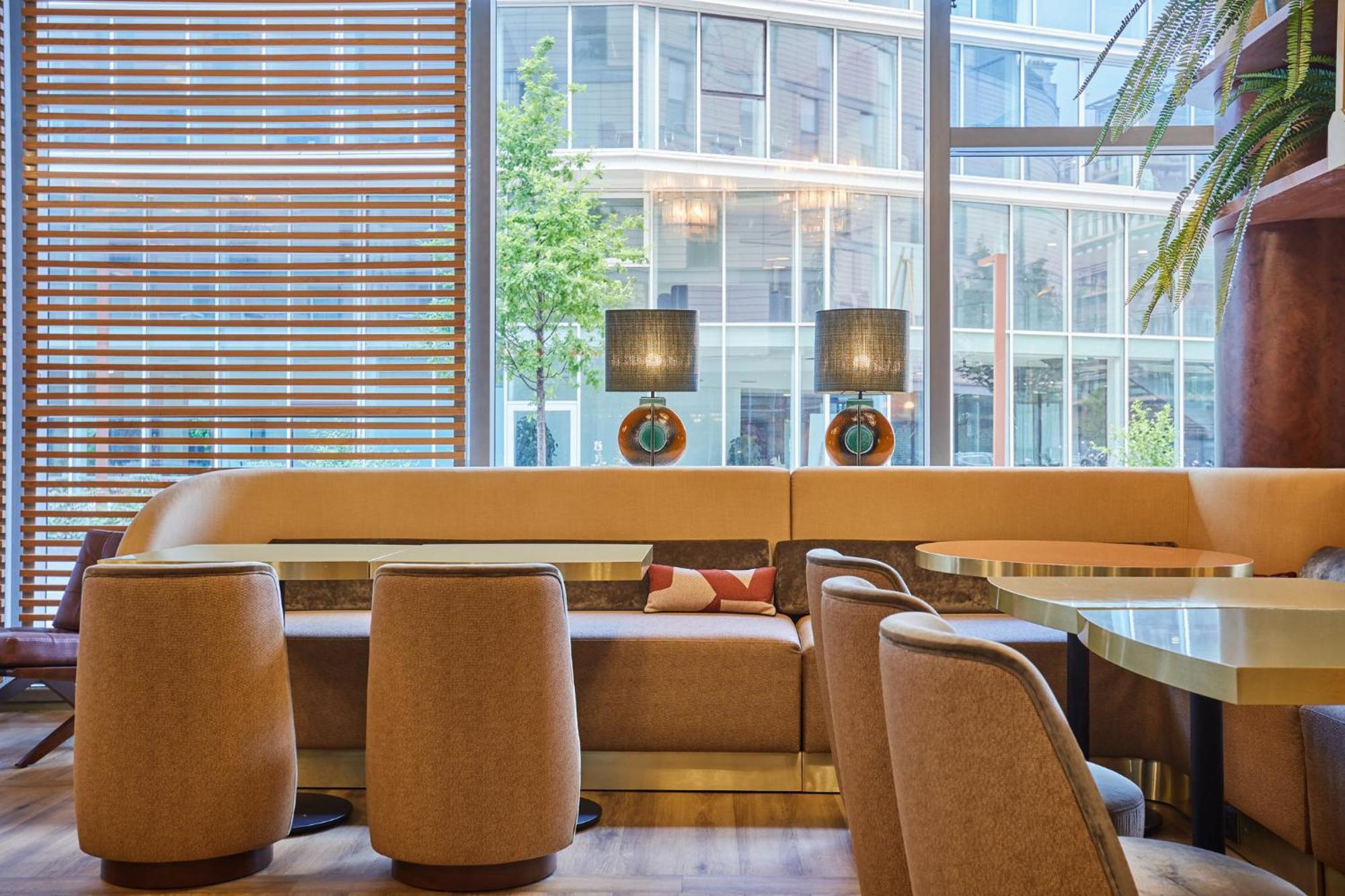 Voco Paris - Porte De Clichy By Ihg Екстериор снимка