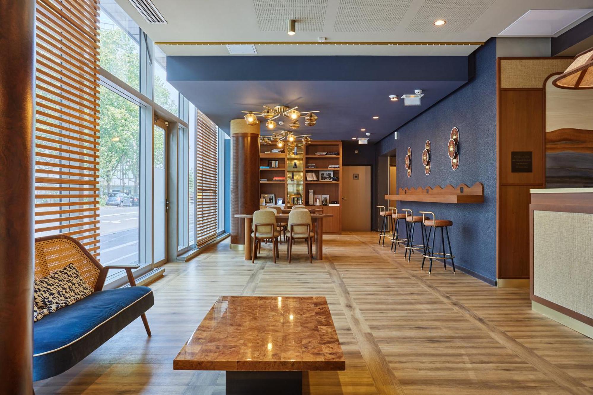 Voco Paris - Porte De Clichy By Ihg Екстериор снимка
