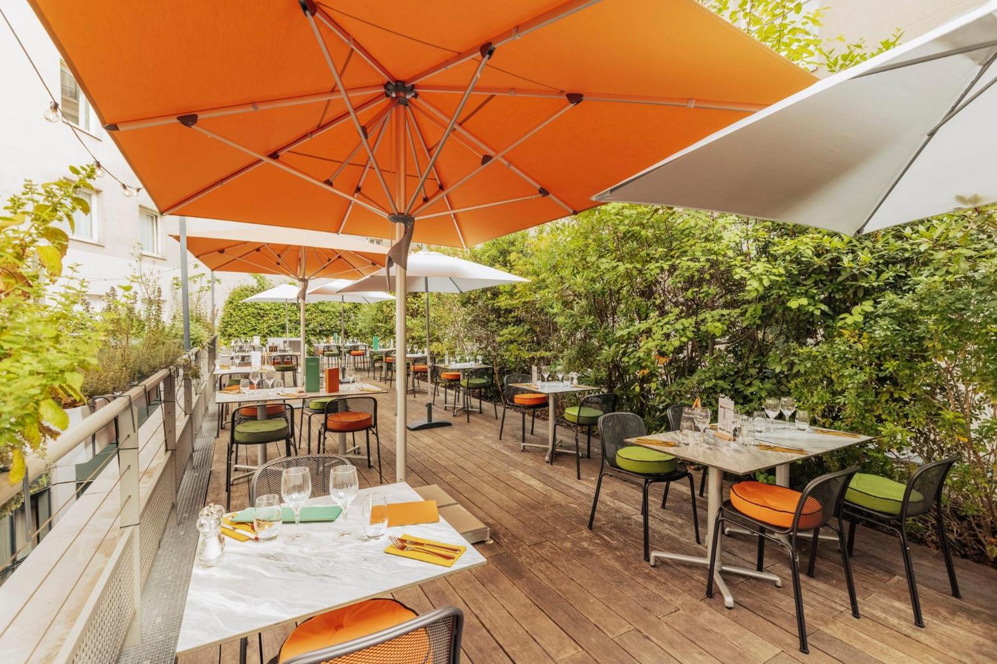 Voco Paris - Porte De Clichy By Ihg Екстериор снимка